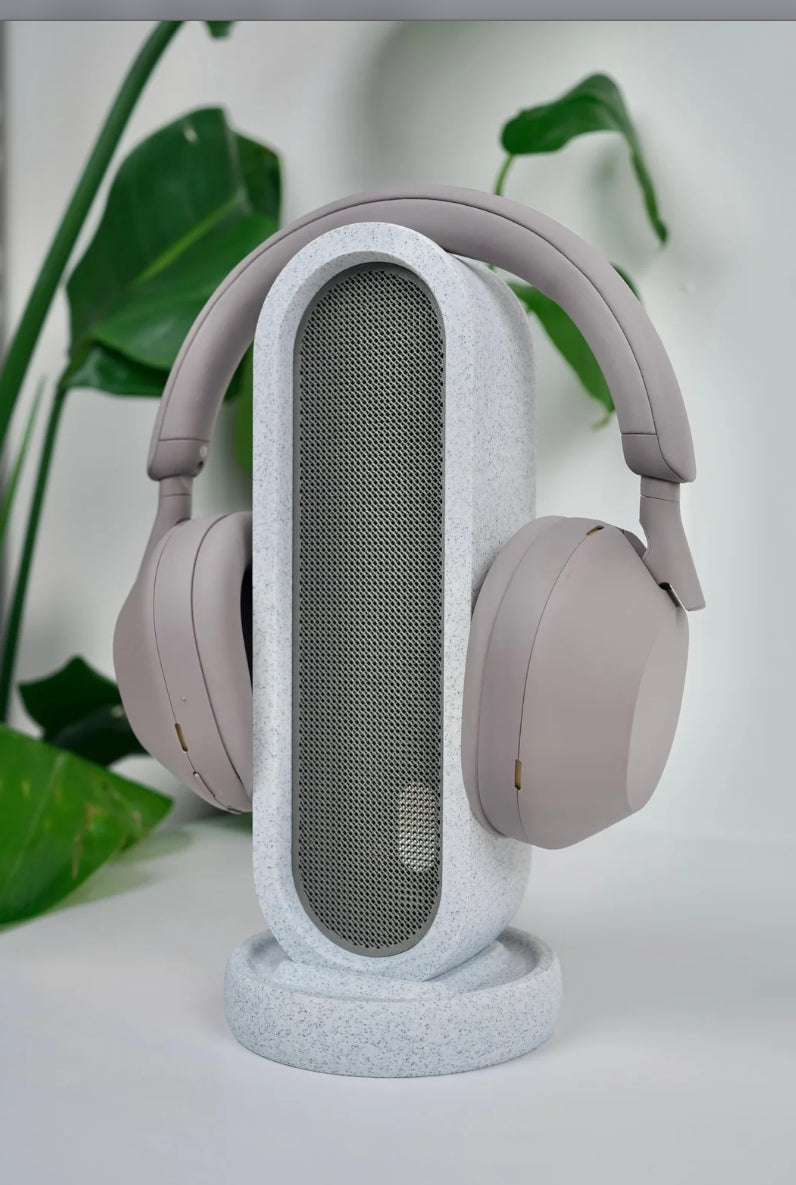 Minimalist Headphone Stand