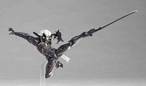 Revoltech Yamaguchi No.140 METAL GEAR RISING REVENGEANCE - Raiden - Bstorekw
