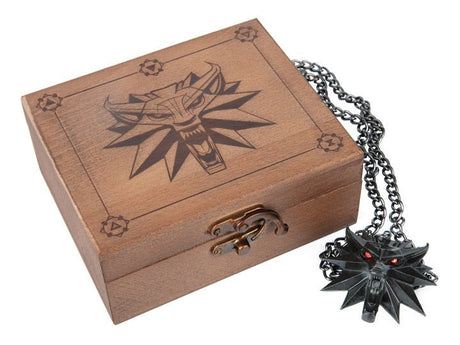 The Witcher 3: Wild Hunt Light-Up Medallion in Wooden Box - Bstorekw