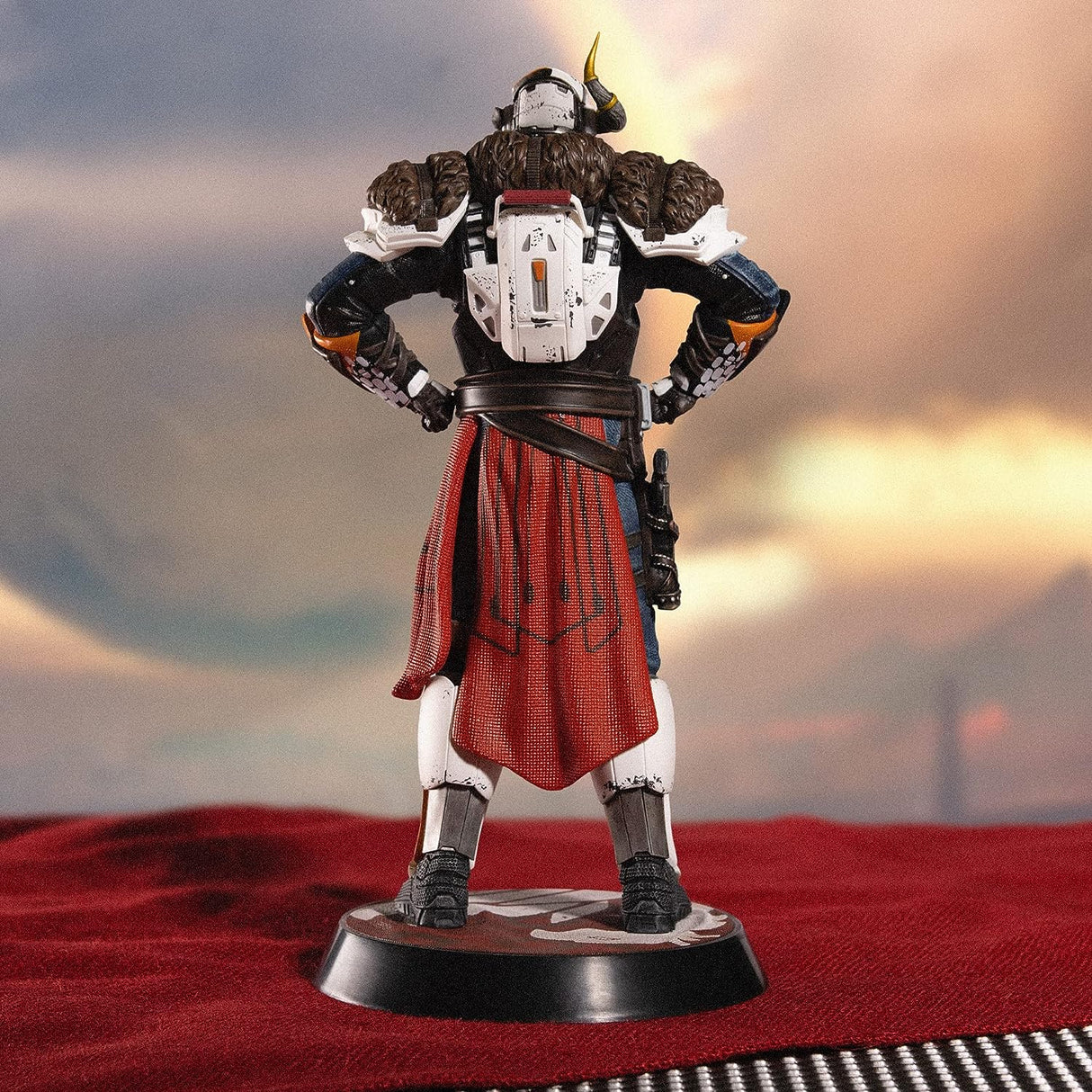 Official Destiny Lord Shaxx Statue / Figurine - Bstorekw